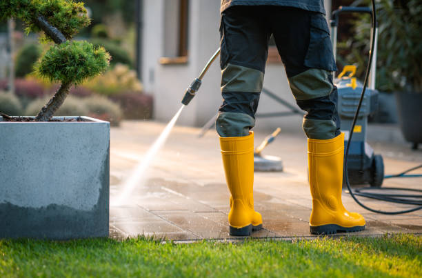 Garage Pressure Washing in Wellsville, MO